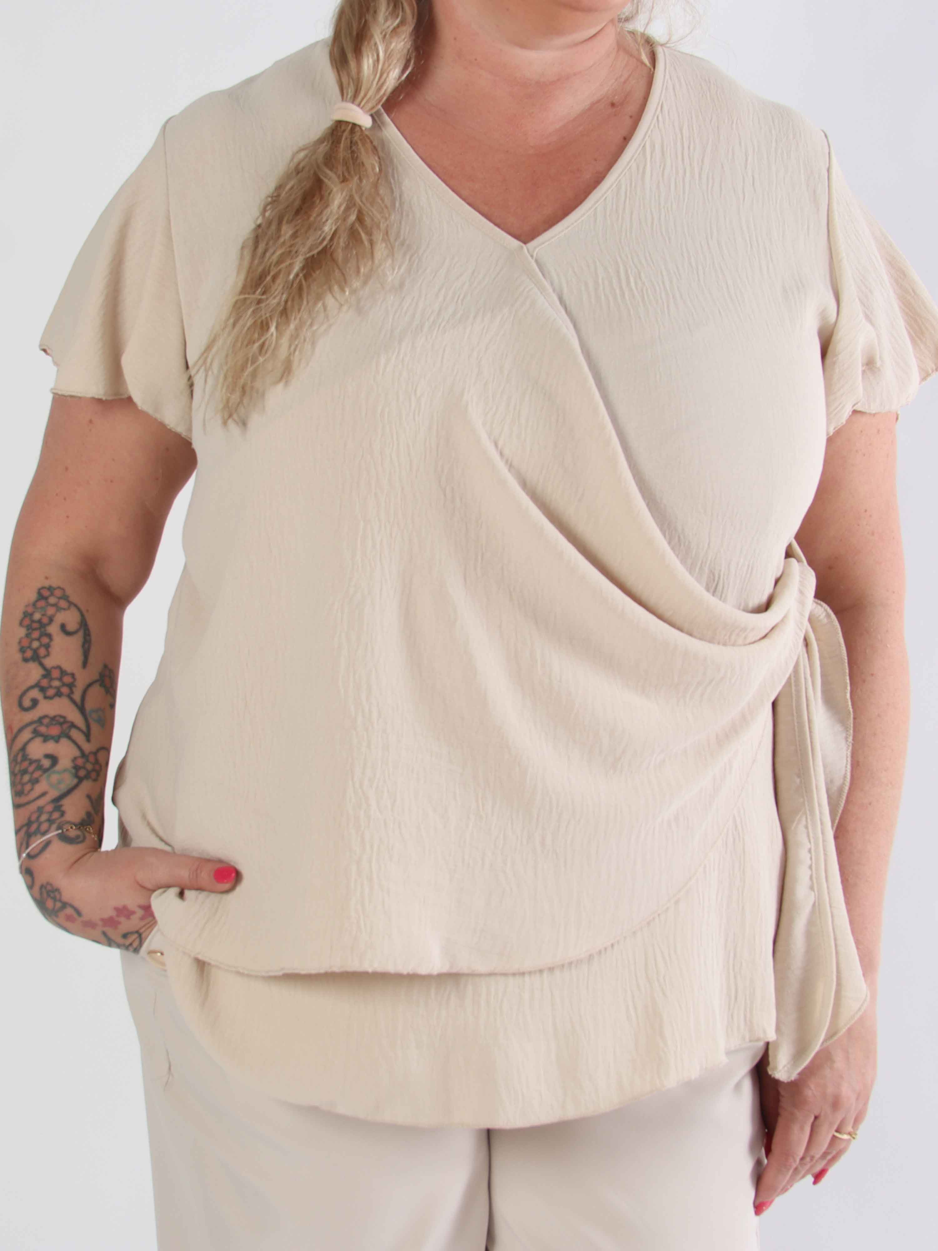 Jenny - Slå-om plus size tunika i viskoseblanding